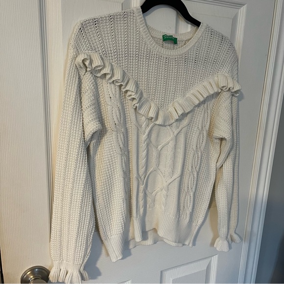 100% Cotton White Knit Sweater from United Colors of Benetton Size Medium - Picture 2 of 10